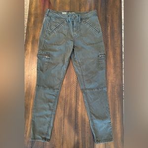 Mossimo Supply Co. jegging in army green in size 8.